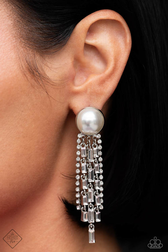 Paparazzi Genuinely Gatsby - White Earrings