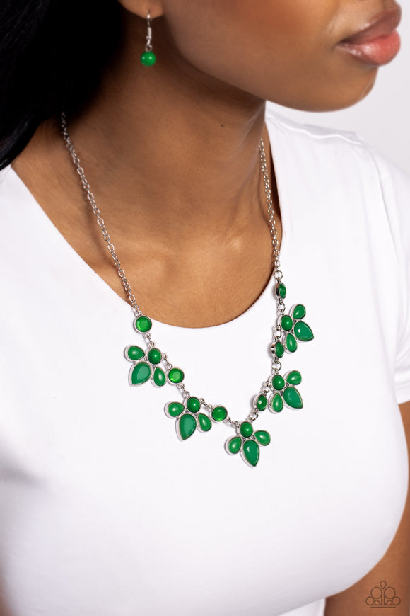 Paparazzi FROND-Runner Fashion - Green Necklace