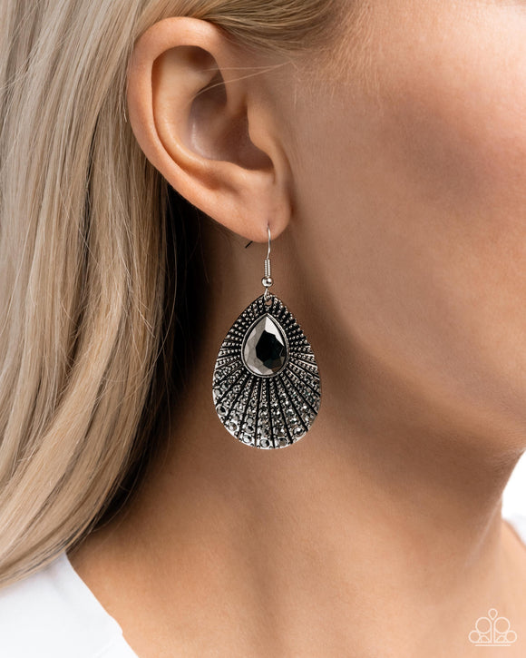 Paparazzi Urban Relic - Silver Earring