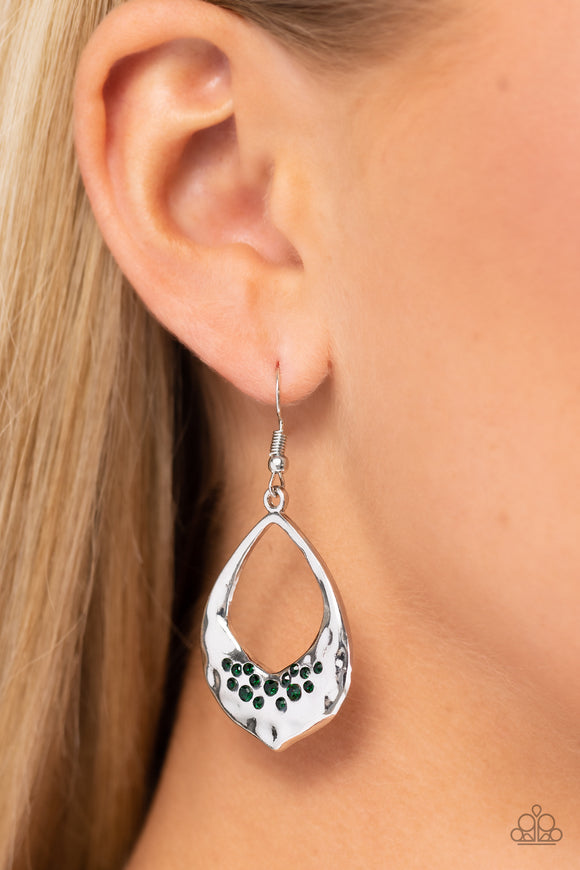 Paparazzi CACHE Reserve - Green Earring