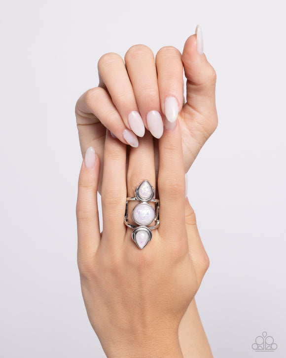 Paparazzi Sultry Sheen - White Ring