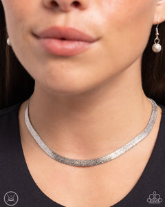 Paparazzi Simply Scintillating - Silver Necklace