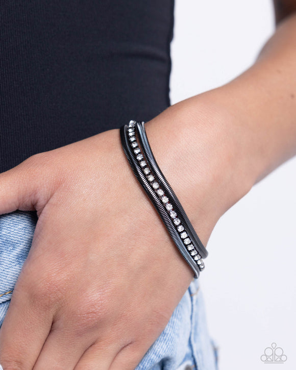 Paparazzi A SQUARE Treasure - Black Bracelet