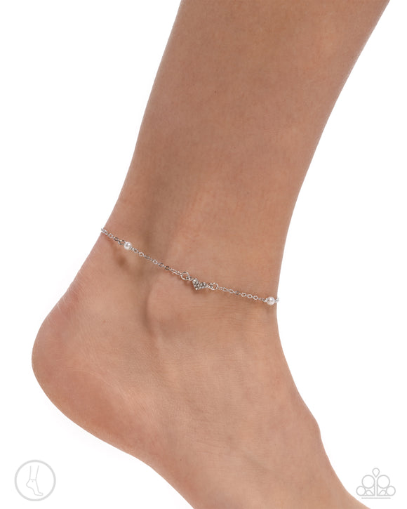 Paparazzi Ladylike Loop - White Anklet