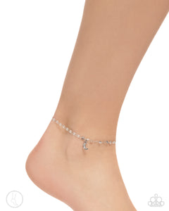 Paparazzi Crescent Chic - Silver Anklet