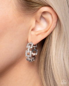 Paparazzi Geometric Glimpse - White Earring