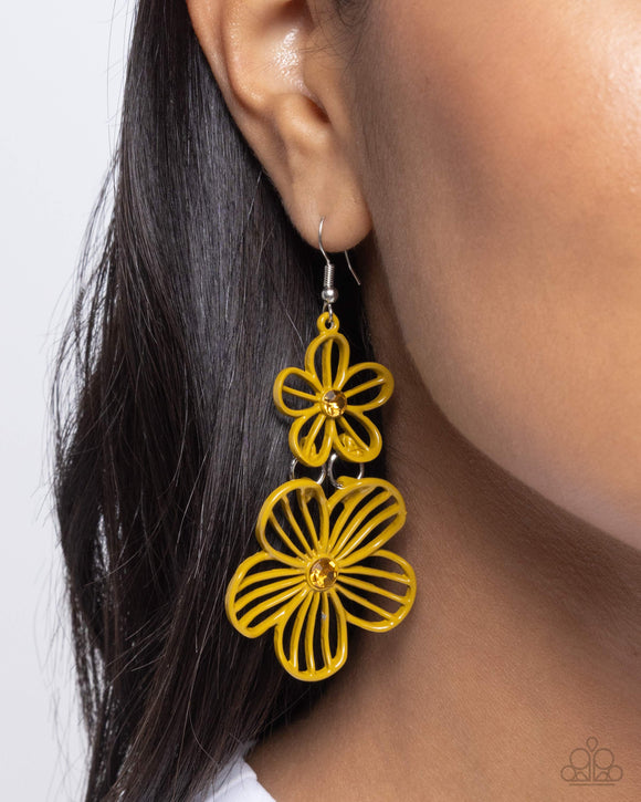 Paparazzi Textured Tiers - Yellow Earring