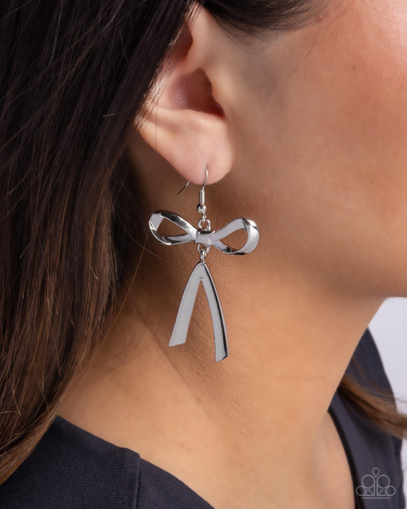 Paparazzi Dapper Delivery - Silver Earring