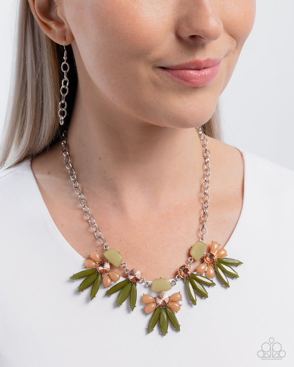 Paparazzi Folklore Flair - Green Necklace