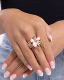 Paparazzi A Dizzy SHELL - Rose Gold Ring