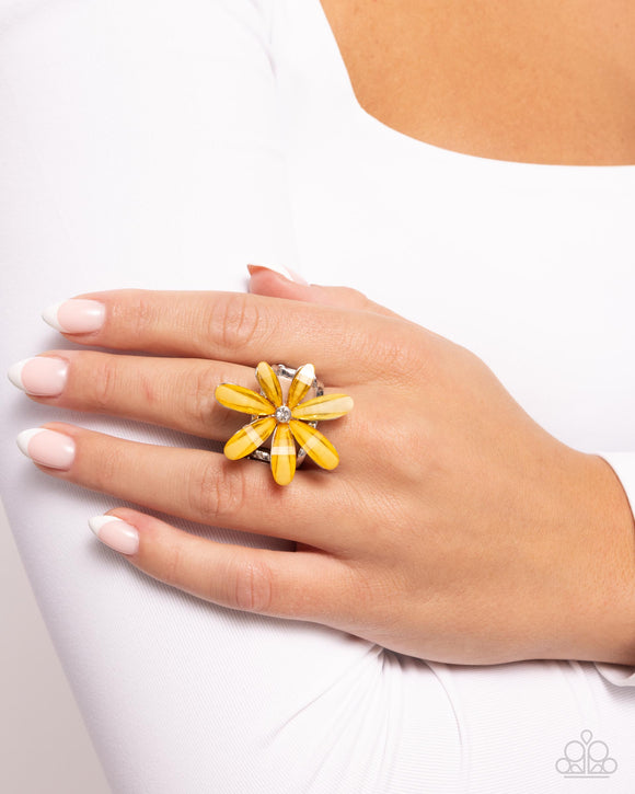 Paparazzi Floral Feasibility - Yellow Ring