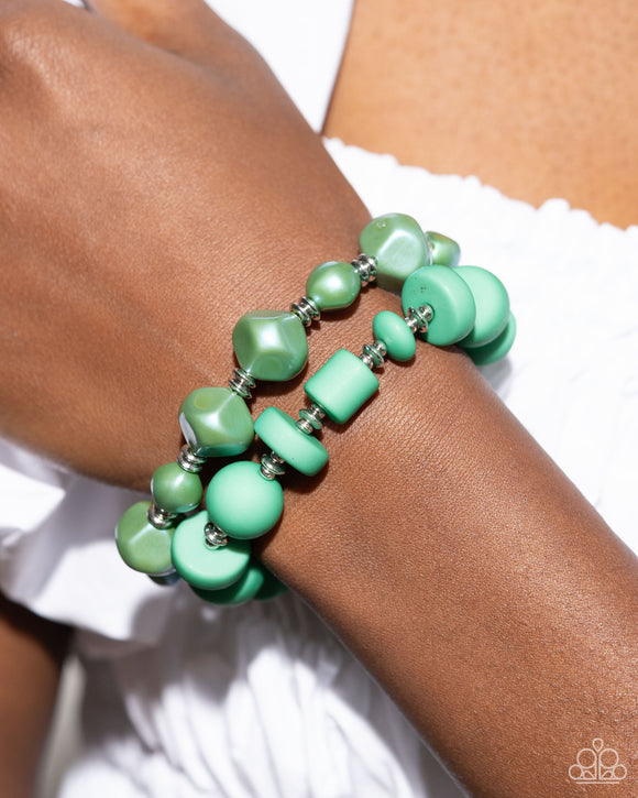 Paparazzi Shape Shifting Season - Green Bracelet