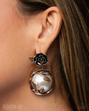 Paparazzi Tasteful Tea Party - Gold Earring