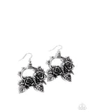 Paparazzi Wanderlust Wreath - Silver Earring