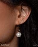 Paparazzi Vintage Appeal - White Necklace