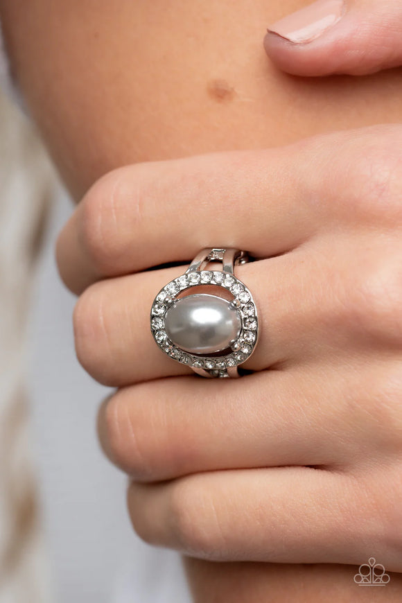 Paparazzi Seize the Shimmer - Silver Ring