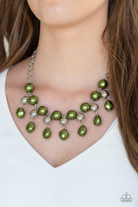 Paparazzi Queen Of The Gala - Green Necklace