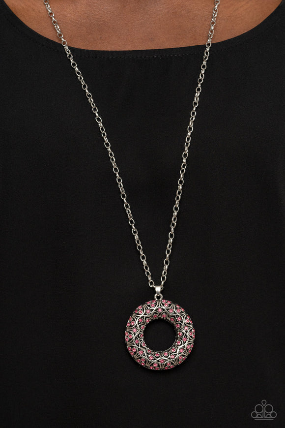 Paparazzi Wintry Wreath - Pink Necklace