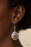 Paparazzi Delectably Daisy - Green Earring