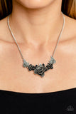 Paparazzi Botanical Breeze - Silver Necklace