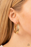 Paparazzi CONTOUR de Force - Gold Earring