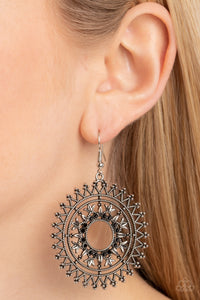 Paparazzi Revel in Radiance - Black Earring