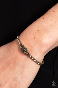 Paparazzi Free-Spirited Shimmer - Brass Bracelet