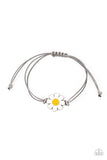 Paparazzi DAISY Little Thing - Silver Bracelet