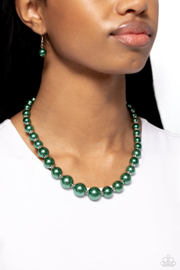 Paparazzi Manhattan Mogul - Green Necklace