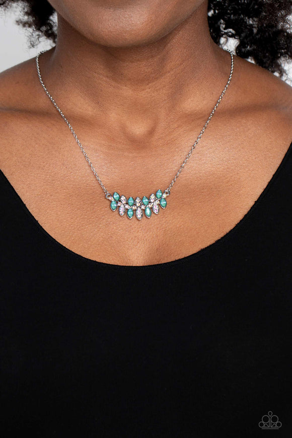 Paparazzi Lustrous Laurels - Green Necklace