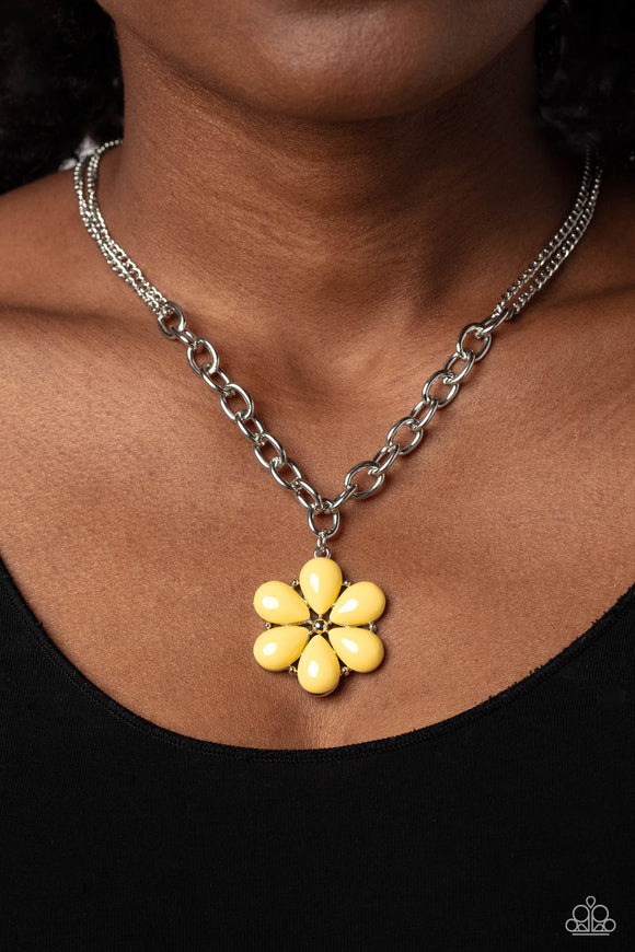 Paparazzi Dazzling Dahlia - Yellow Necklace