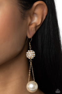 Paparazzi Ballerina Balance - Gold Earring