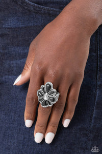 Paparazzi Floral Folklore - Black Ring