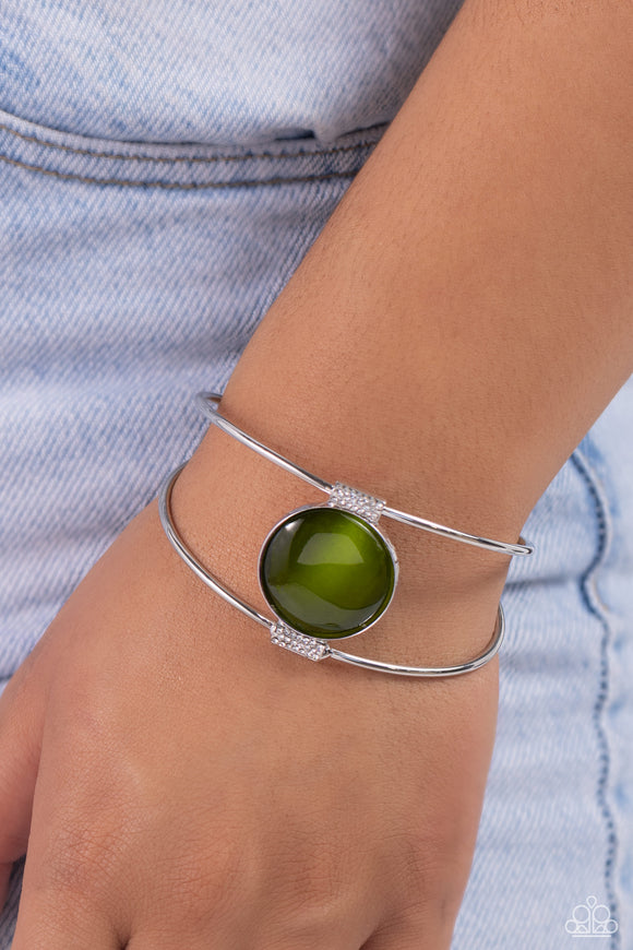 Paparazzi Candescent Cats Eye - Green Bracelet