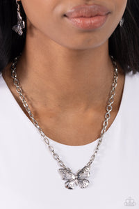 Paparazzi Midair Monochromatic - Silver Necklace