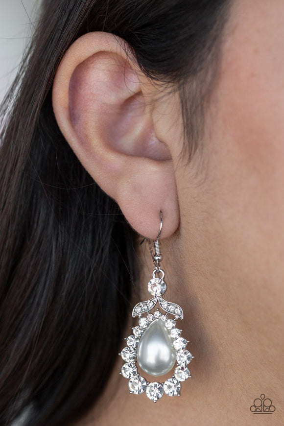 Paparazzi Award Winning Shimmer - White Earrings