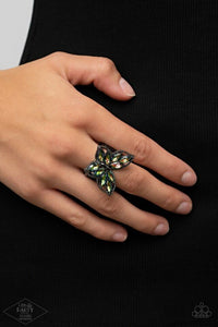 Paparazzi Fluttering Fashionista - Multi Ring